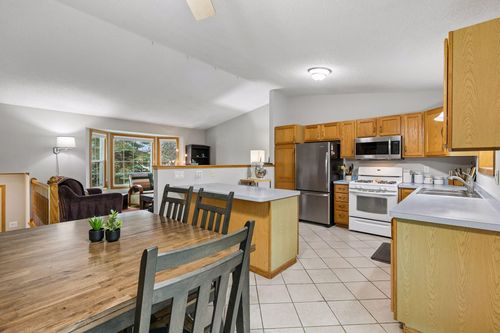 5157 185th St W, Farmington, MN, 55024-8620 | Card Image