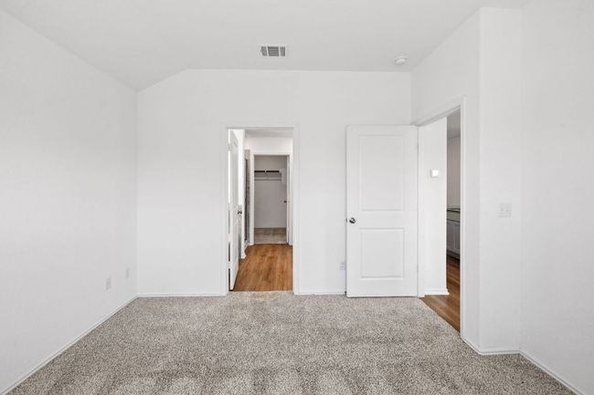 215 Silver Springs Bnd, House other with 3 bedrooms, 2 bathrooms and 2 parking in Kyle TX | Image 17