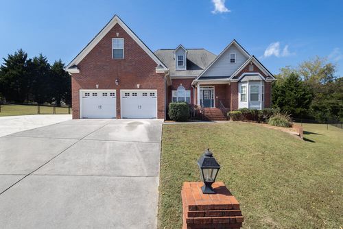 8005 Leon Brenda Ln, Ooltewah, TN, 37363-7099 | Card Image