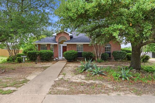 921 High Point Dr, Midlothian, TX, 76065-5861 | Card Image