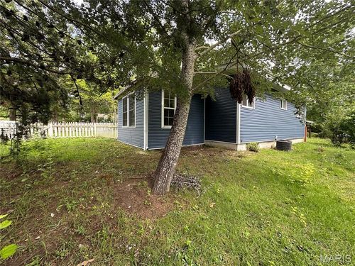 28 Indian Hills Dr, Cuba, MO, 65453-9602 | Card Image
