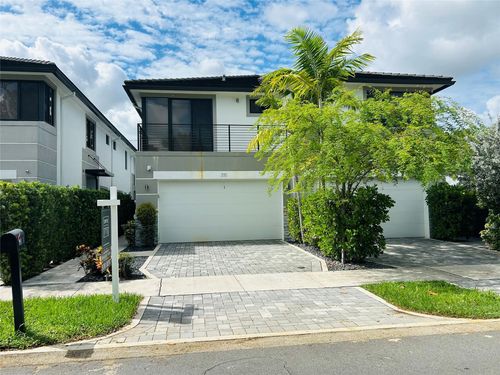 1-310 Sw 9th St, Fort Lauderdale, FL, 33315-3844 | Card Image