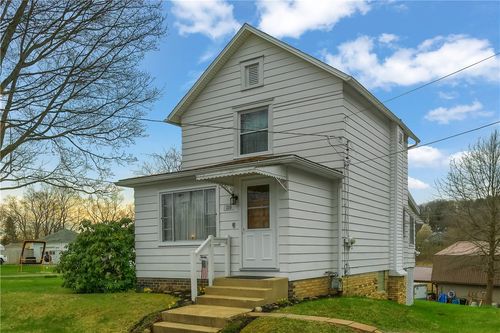 110 1st St, Darlington, PA, 16115-2818 | Card Image