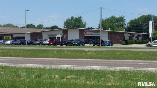 485 Avenue Of The Cities, East Moline, IL, 61244-4052 | Card Image