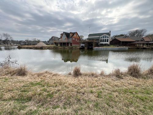 50 Wildwood Lake Dr, Huntsville, TX, 77340-1413 | Card Image