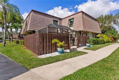 2571 Nw 99th Ave, Coral Springs, FL, 33065-6221 | Card Image