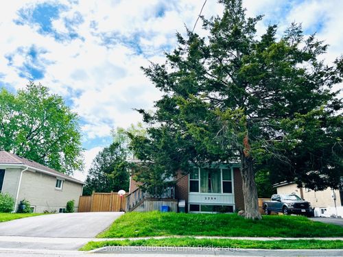upper-228 Silverbirch Dr, Newmarket, ON, L3Y2Z5 | Card Image