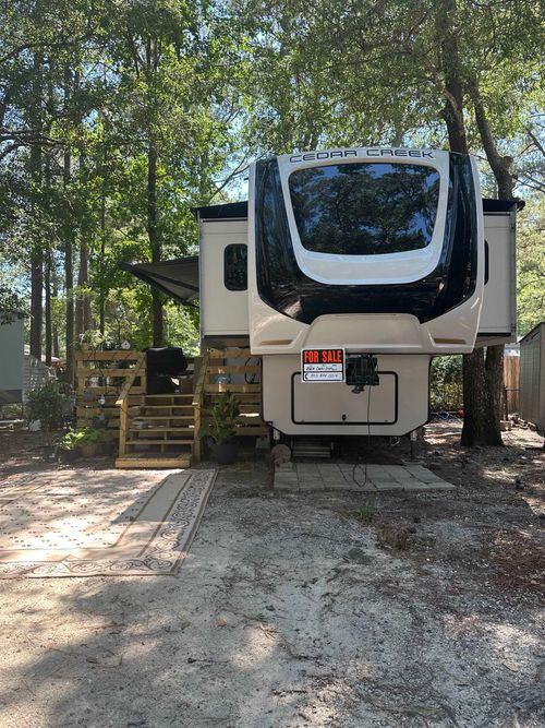613 5th Ave S, Myrtle Beach, SC, 29577-4107 | Card Image