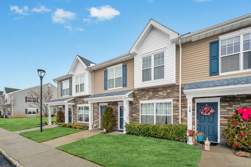 115 Weatherby Ln, Central Islip, NY, 11722-4550 | Card Image