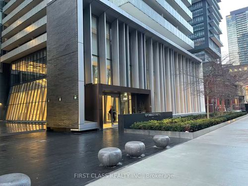 1605-50 Charles St E, Toronto, ON, M4Y0C3 | Card Image