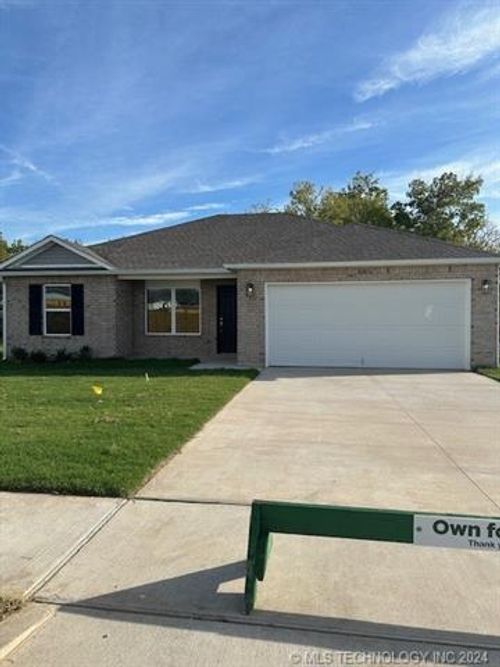 8080 S 290th East Ave, Broken Arrow, OK, 74014-4983 | Card Image