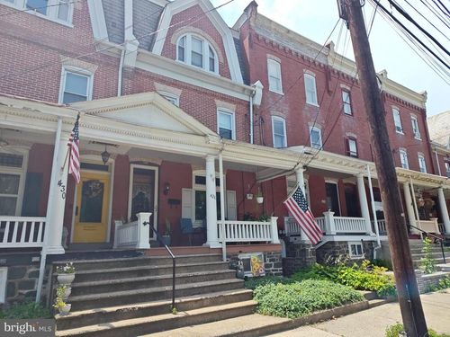 428 E Broad St, QUAKERTOWN, PA, 18951-1756 | Card Image