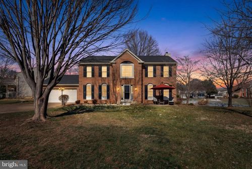 8510 Clearridge Ln, MANASSAS, VA, 20110-5888 | Card Image