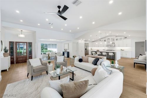 12888 Valewood Dr, NAPLES, FL, 34119-8501 | Card Image