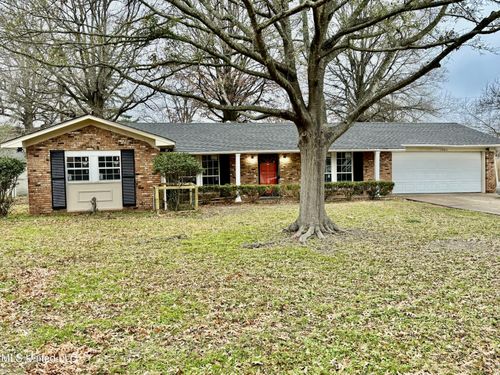 1303 Park Ln, Clarksdale, MS, 38614-3434 | Card Image