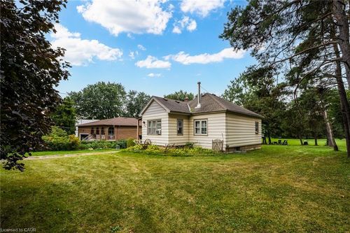 1412 Old York Rd, Burlington, ON, L7P4Z5 | Card Image