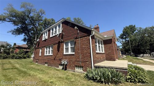 17403 Quincy St, Detroit, MI, 48221-2748 | Card Image