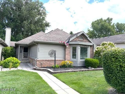 2408 Mckivett Dr, Toledo, OH, 43615-2430 | Card Image