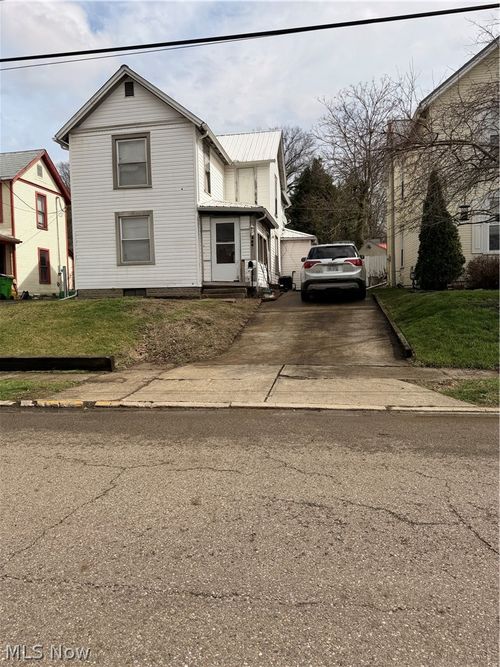 326 N 15th St, Coshocton, OH, 43812-1405 | Card Image