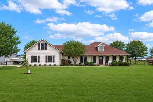 108 High Meadows Ct, Decatur, TX, 76234-6882 | Card Image