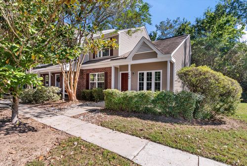 7900 Shadow Oak Dr, North Charleston, SC, 29406-9573 | Card Image