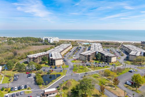 c302-40 Folly Field Rd, Hilton Head Island, SC, 29928-6801 | Card Image