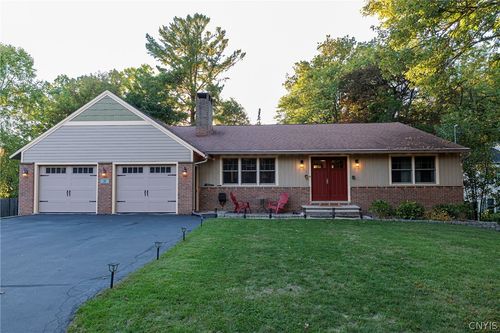 307 N Manlius St, Fayetteville, NY, 13066-1433 | Card Image