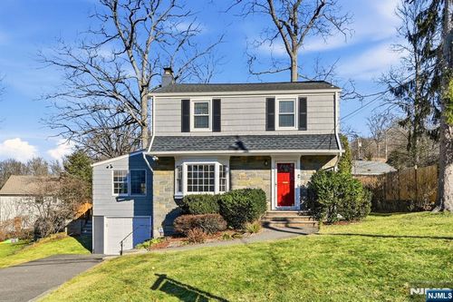 34 W Lawn Rd, Livingston, NJ, 07039-4720 | Card Image