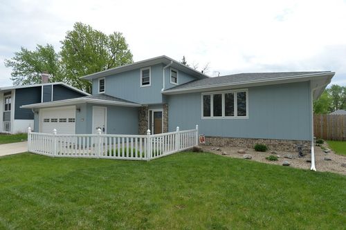 2733 22nd Ave N, Fort Dodge, IA, 50501-7323 | Card Image