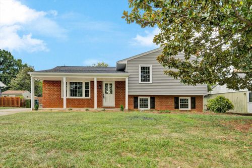 906 Citadel Ln, Salem, VA, 24153-5638 | Card Image