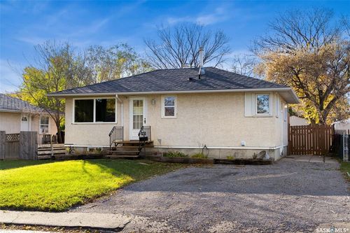 110 Ottawa St, Regina, SK, S4R1N2 | Card Image