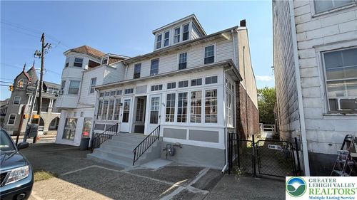 1304 Ferry St, EASTON, PA, 18042-4012 | Card Image