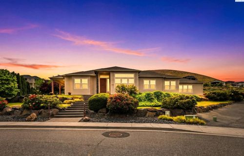 5121 Milky Way, West Richland, WA, 99353-6024 | Card Image