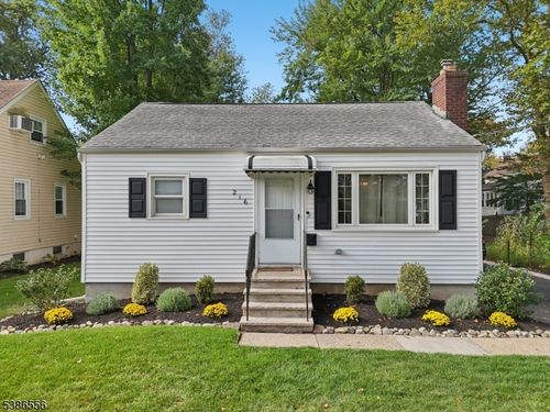 216 Milltown Rd, Springfield, NJ, 07081-2412 | Card Image