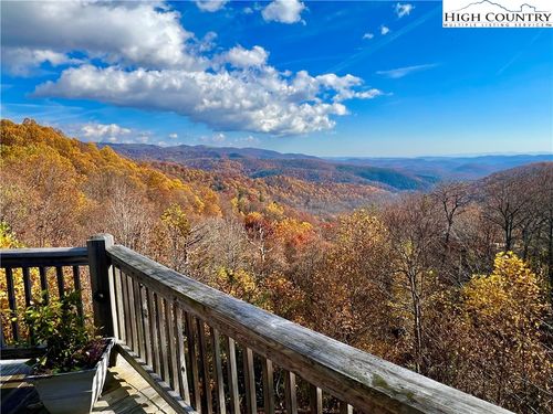 7330 Harmon Ln, Lenoir, NC, 28645-8880 | Card Image