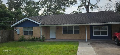 4102 California St, Dickinson, TX, 77539-6920 | Card Image
