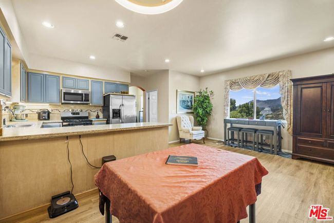 21683 Wo He Lo Trl, House other with 3 bedrooms, 4 bathrooms and null parking in Chatsworth CA | Image 20