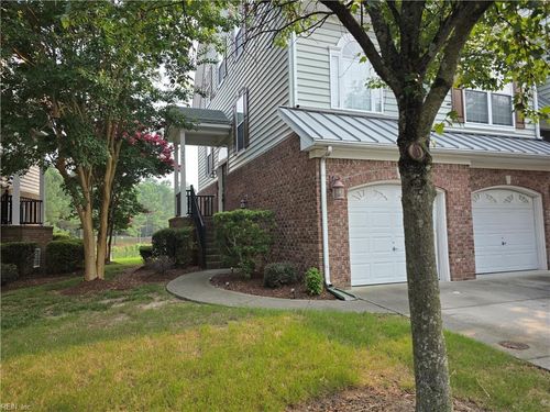 4461 Leamore Square Rd, Virginia Beach, VA, 23462-4652 | Card Image