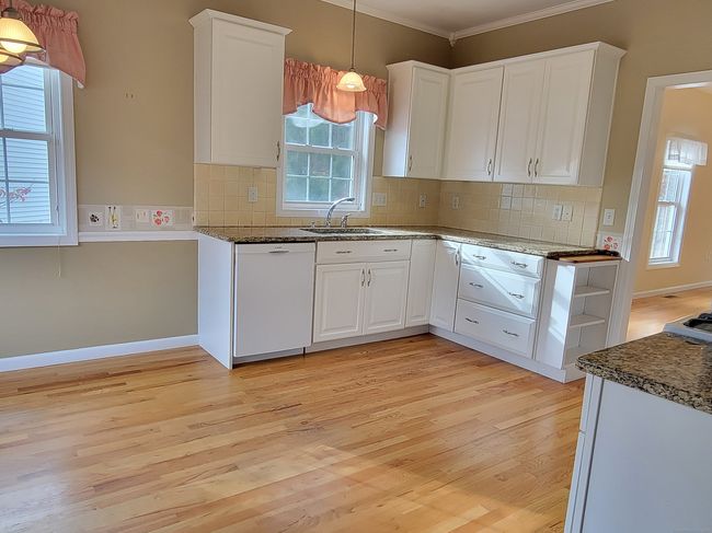 17 - 17 Ninas Way, Condo with 3 bedrooms, 3 bathrooms and 6 parking in Manchester CT | Image 4