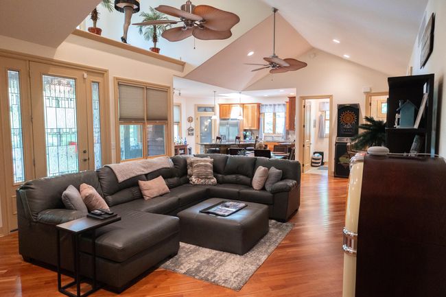 18774 Oldfield Rd, House other with 3 bedrooms, 3 bathrooms and null parking in New Buffalo MI | Image 5