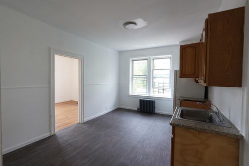 apt-4-573 Avenue E, Bayonne, NJ, 07002-3957 | Card Image