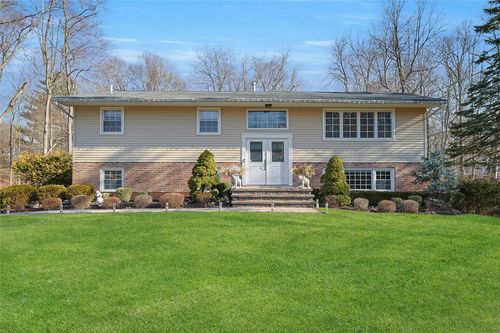 160 Phillips Hill Rd, New City, NY, 10956-4128 | Card Image