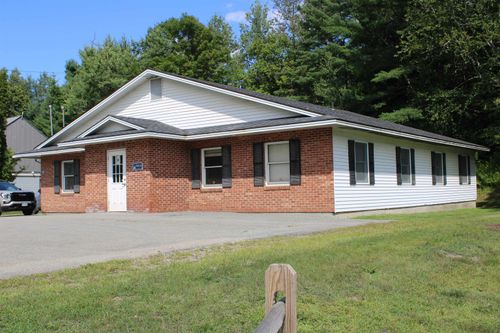 1020 Memorial Drive, St. Johnsbury, VT, 05819 | Card Image