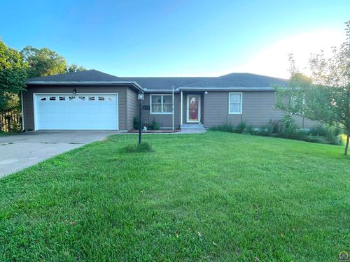 4117 Se Colorado Ave, Topeka, KS, 66609-1555 | Card Image