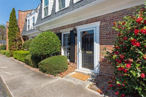 3 Surry County Pl Nw, Atlanta, GA, 30318-1412 | Card Image