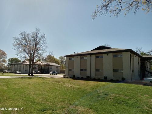 502 Dorsett Dr, Indianola, MS, 38751-2361 | Card Image
