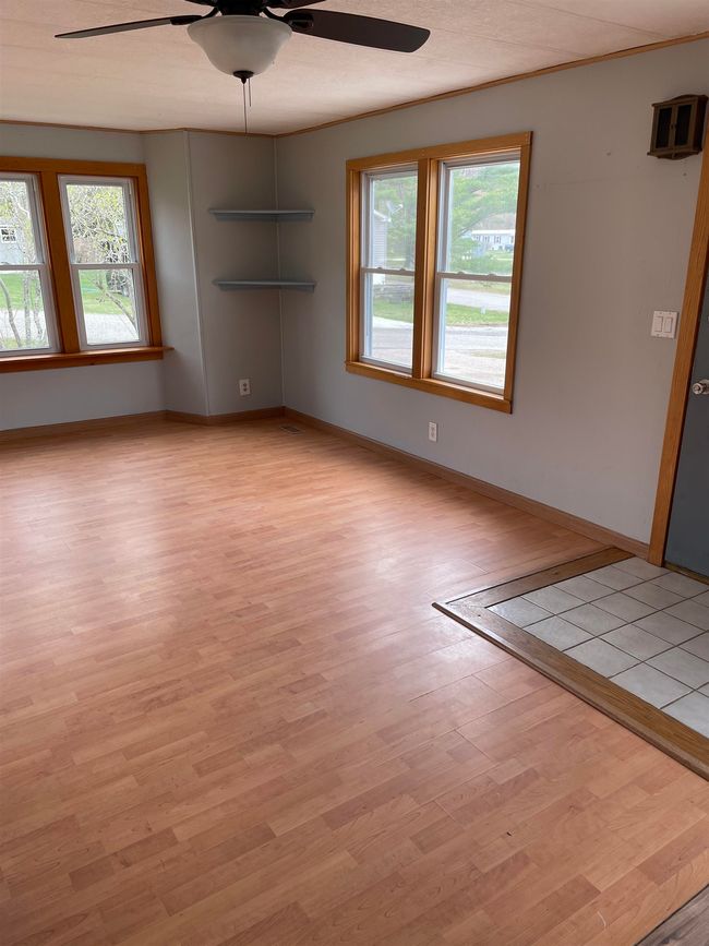 19 West St, House other with 2 bedrooms, 1 bathrooms and null parking in Waterbury VT | Image 9