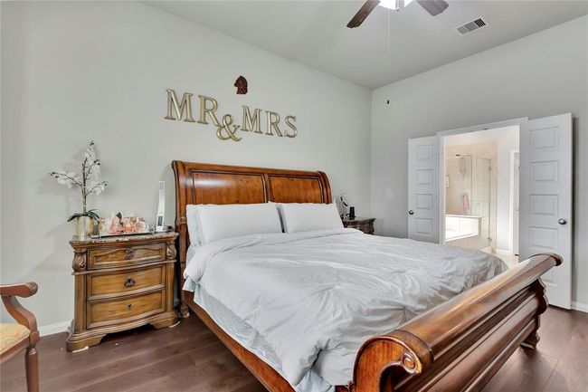Primary Bedroom | Image 19