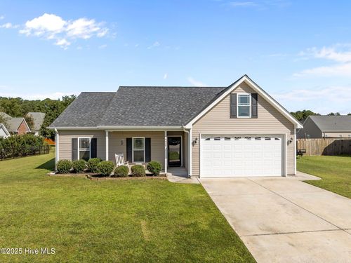 4428 Bristlecone Dr, Ayden, NC, 28513-7285 | Card Image