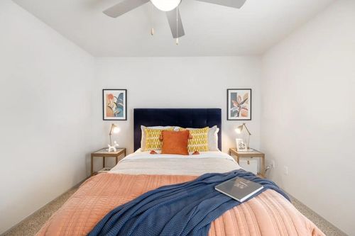 626-2-11715 S Glen Drive, Houston, TX, 77099 | Card Image